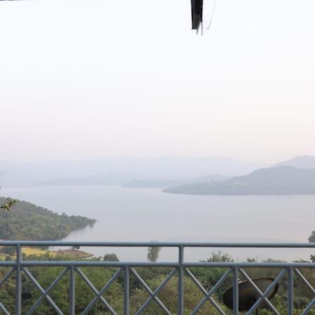 Nisarg Farm Mulshi Bed and Breakfast Buitenkant foto