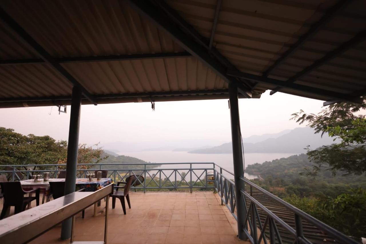 Nisarg Farm Mulshi Bed and Breakfast Buitenkant foto